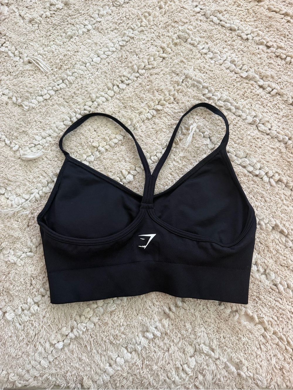 Gymshark Black Seamless Light-Support Strappy Sports Bra